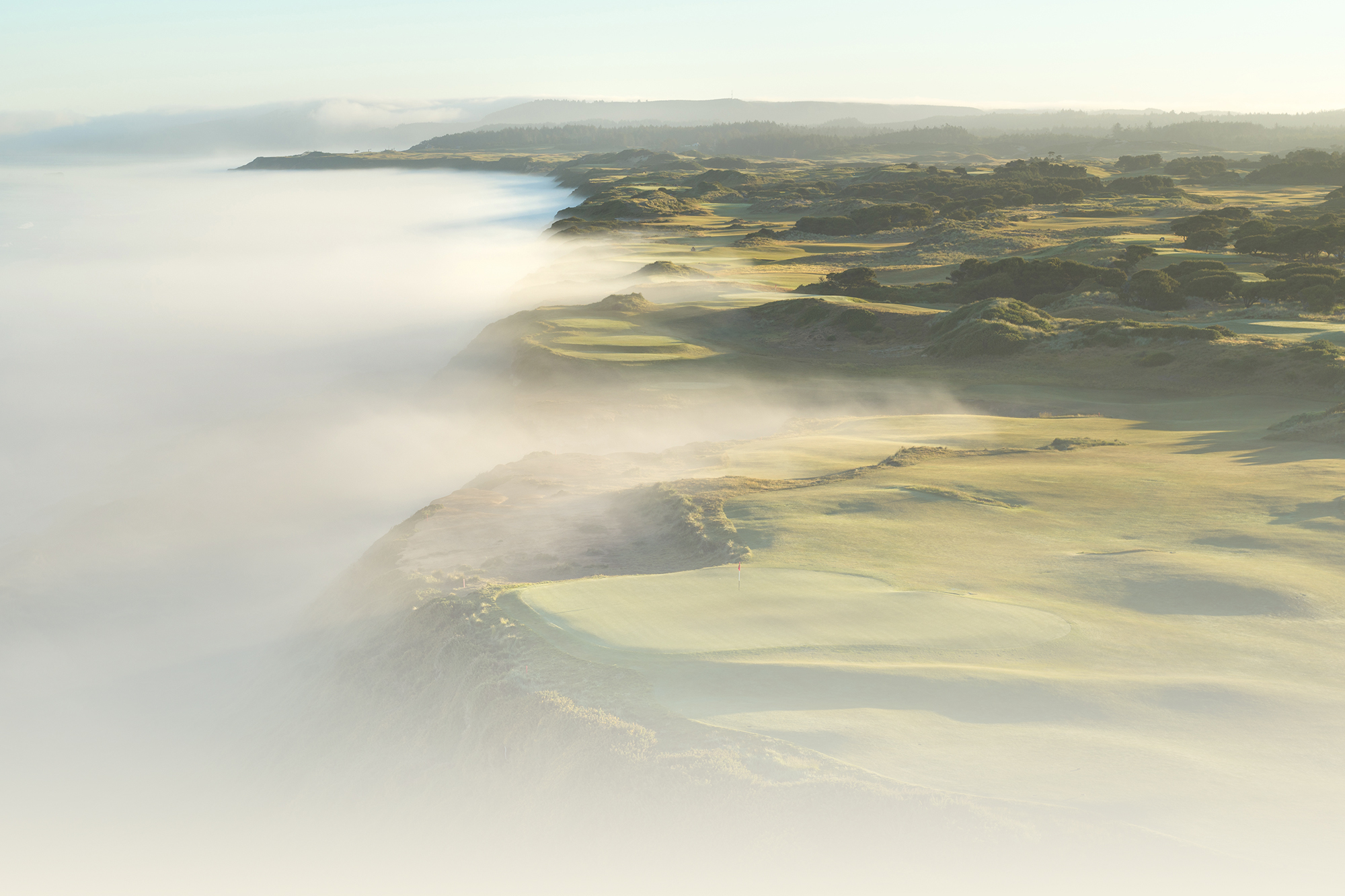 The misty cliffs of Bandon Dunes