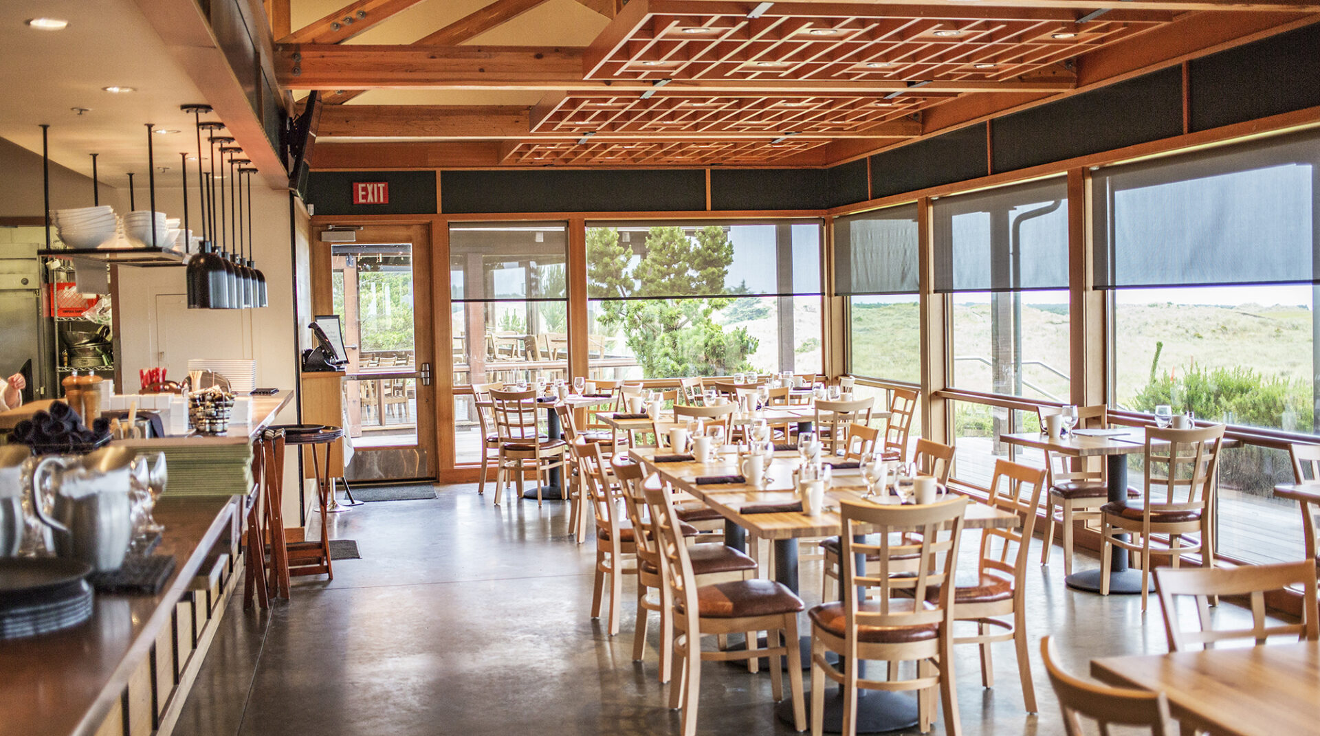 Trails End restaurant dining room